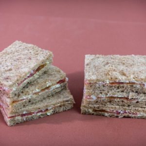 100 Sándwiches Pan de Nuez y Bondiola o Lomito copetín